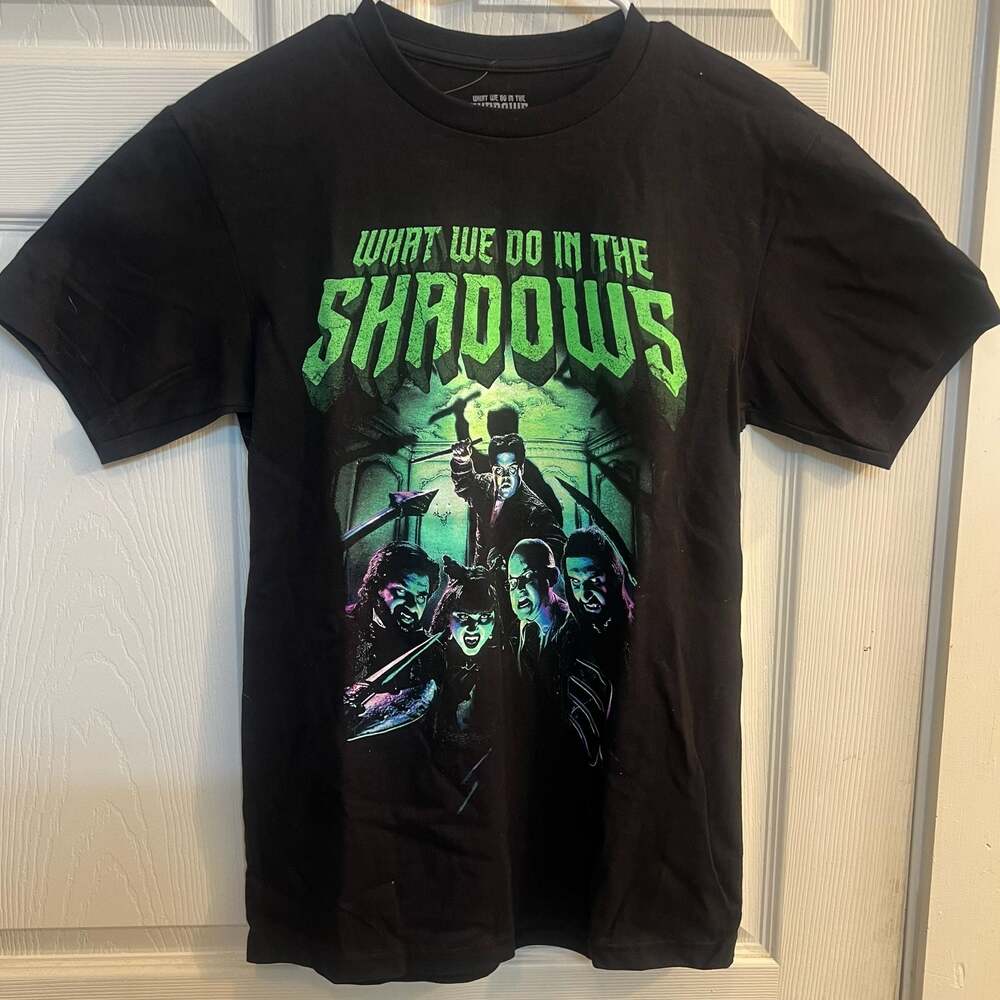 FX What We Do in the Shadows Cast Graphic T-Shirt Size S Nadja Lazlo Guillermo